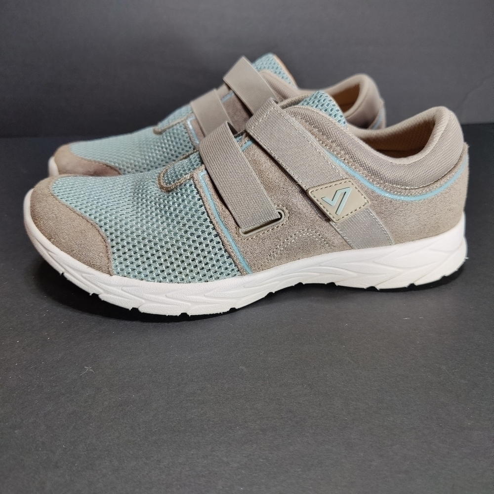 VIONIC Brisk Ema Gray Leather Blue Knit Adjustable Strap Sneaker Women's Size 9 - Picture 1 of 9